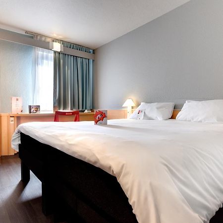 Ibis Agen Centre Gare Hotel Exterior foto